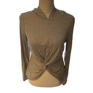 Sweaty Betty light weight,  gray twist front top size small